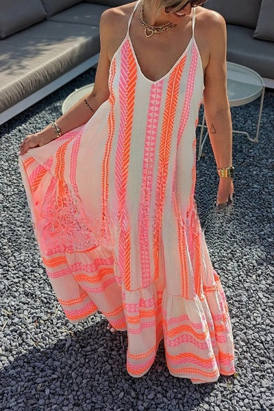 WW | Away On Vacay Lange Cami Kleid mit Ethnischem Muster