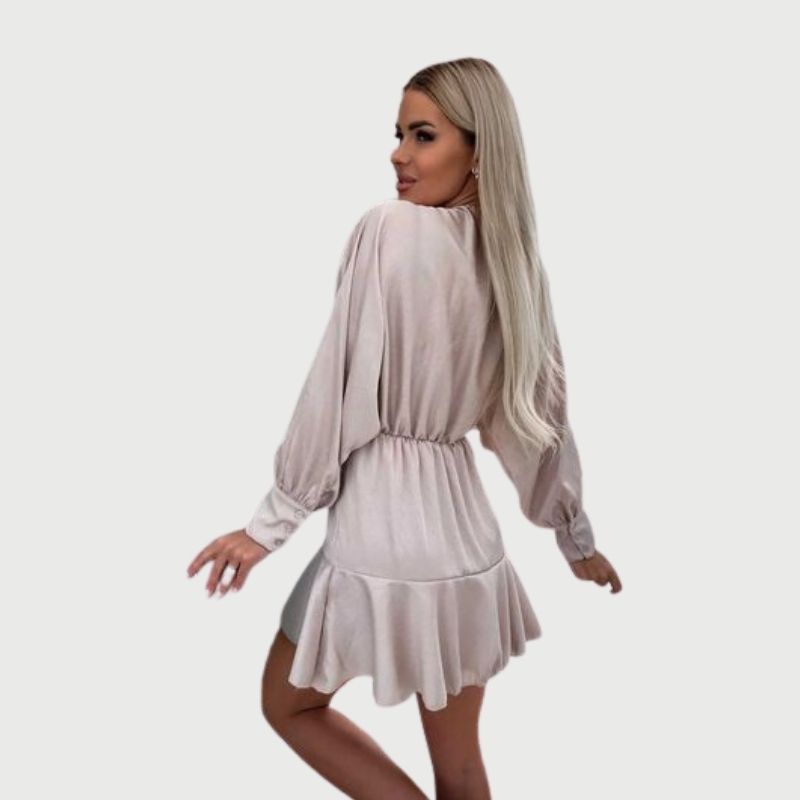 WW | Minikleid mit langen Ärmeln und Rüschen-Saum