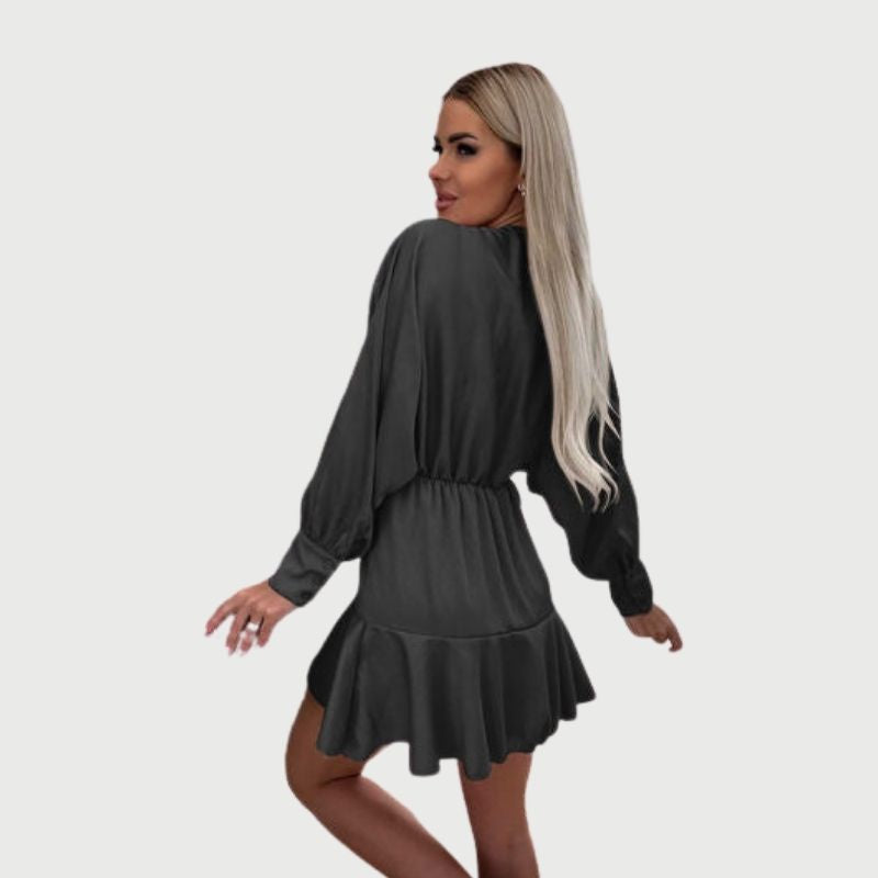 WW | Minikleid mit langen Ärmeln und Rüschen-Saum