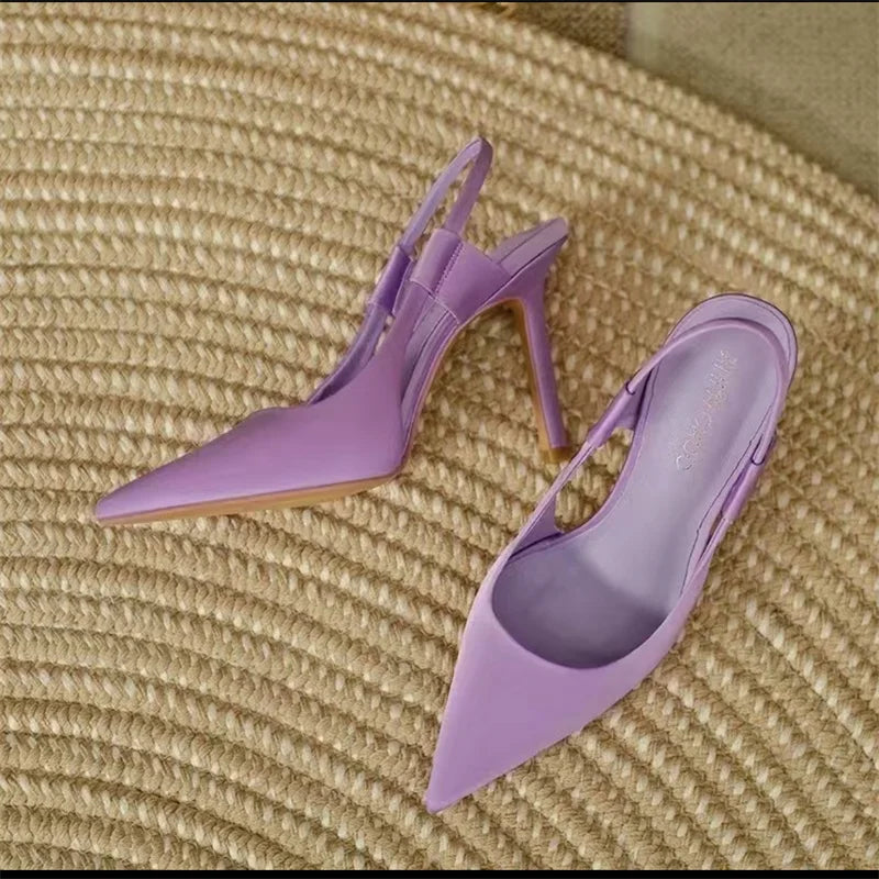 WW | Elegante Slingback Pumps