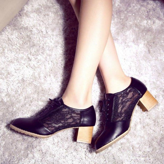 WW | Schnürschuhe mit Mesh-Absatz