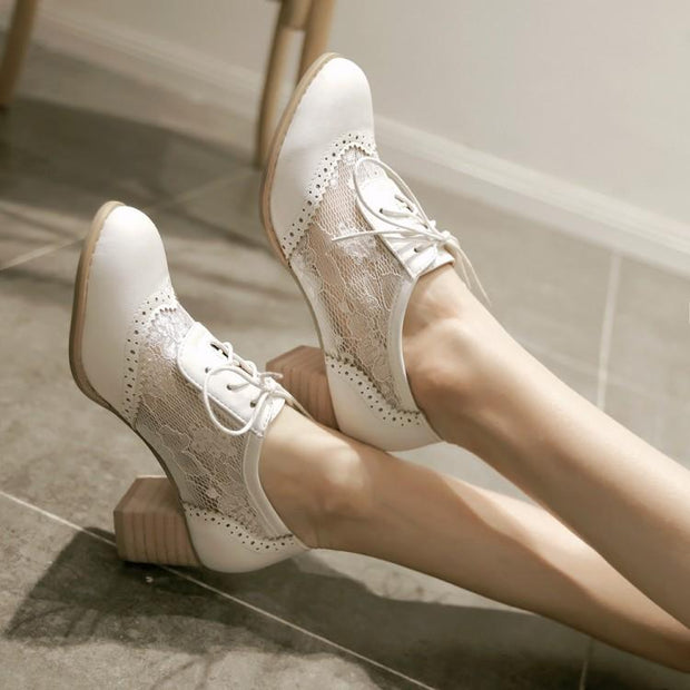 WW | Schnürschuhe mit Mesh-Absatz