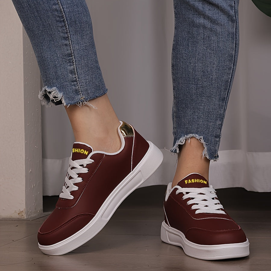 WW | Plateau Sneaker mit Schnürsenkeln