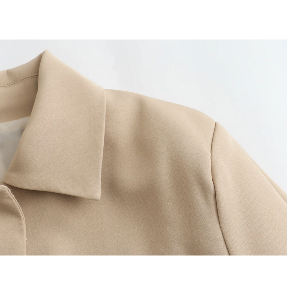 WW | Bomberjack Damen Kurzjacke mit Vier Fronttaschen und Minimalistischem Design