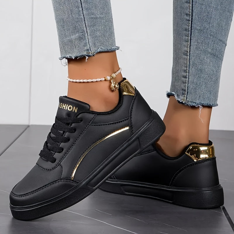 WW | Plateau Sneaker mit Schnürsenkeln
