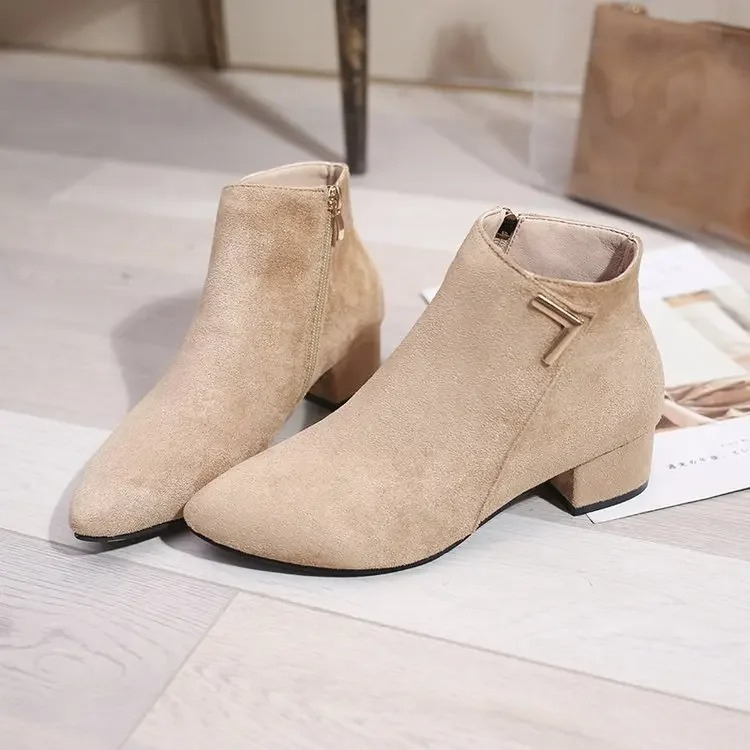 WW | Stiefeletten Mit Spitzem Schuh Und Seitenreißverschluss Damen Stiefeletten
