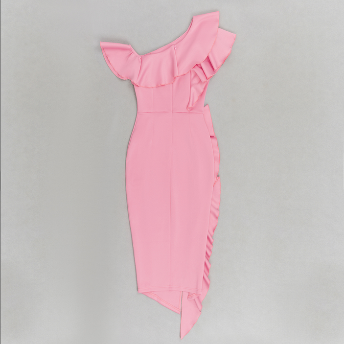 Asymmetrisches, figurbetontes Midikleid mit Rüschenkragen | Rosa