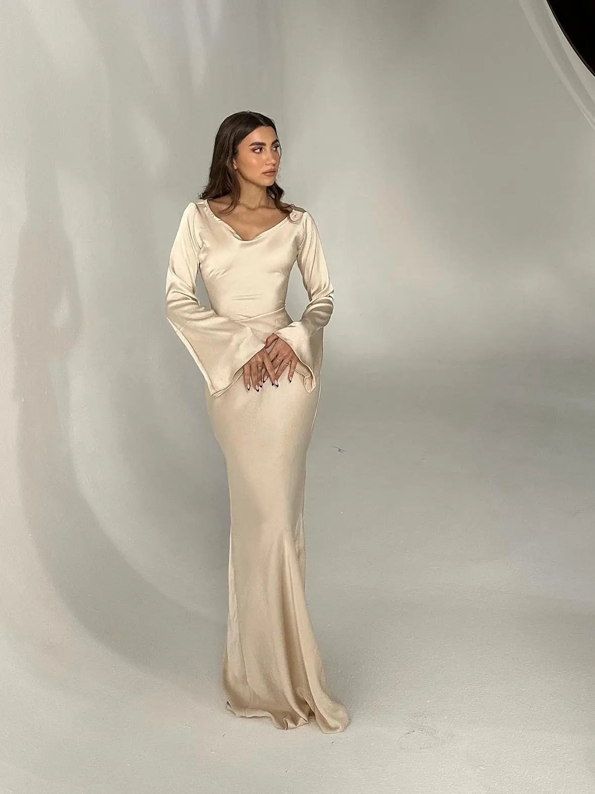 WW | Fließendes Maxi Kleid Mit Langen Ärmeln Für Damen