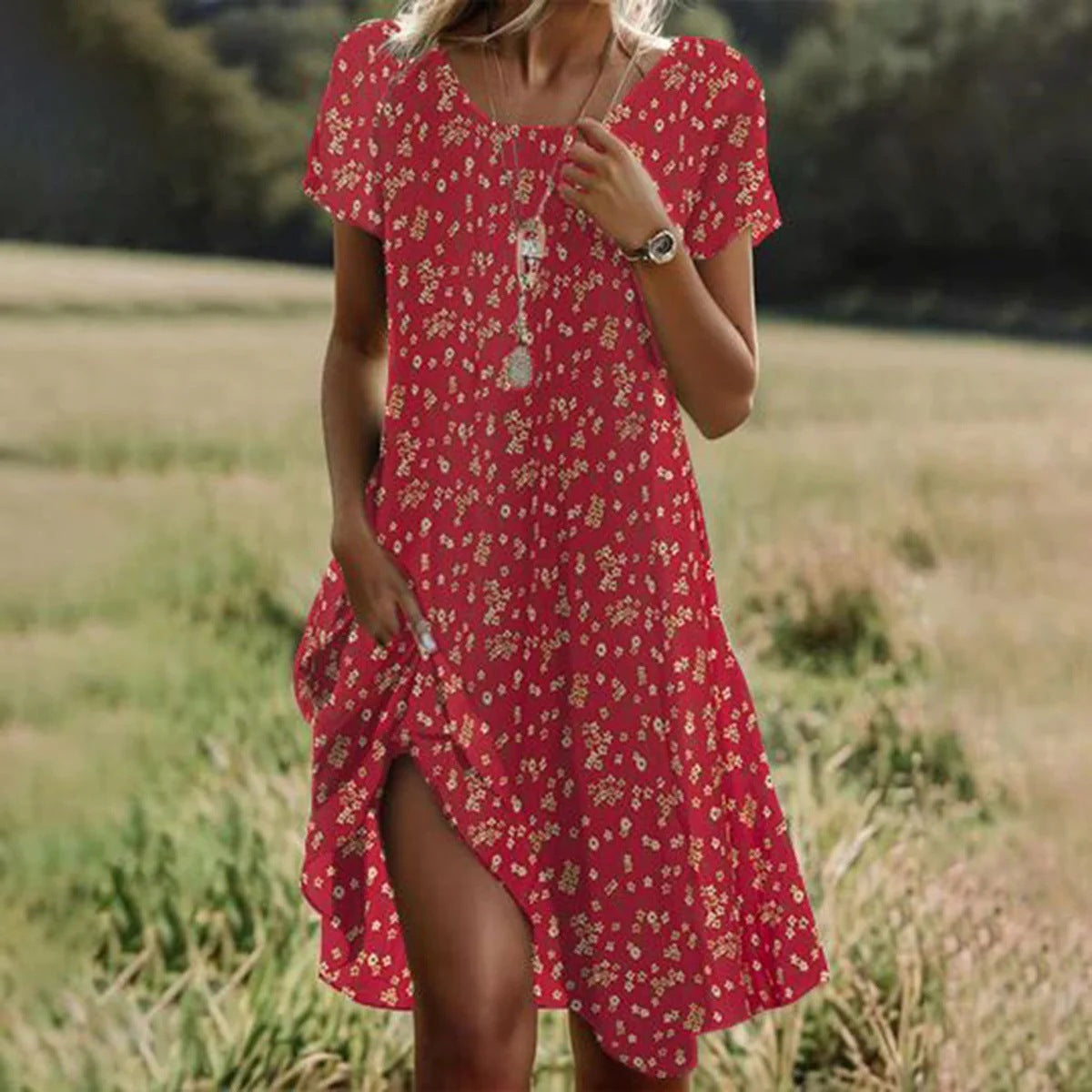 WW | Kurzärmeliges Grünes Minikleid Mit Punkten