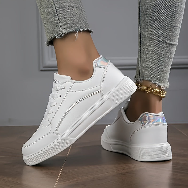 WW | Plateau Sneaker mit Schnürsenkeln