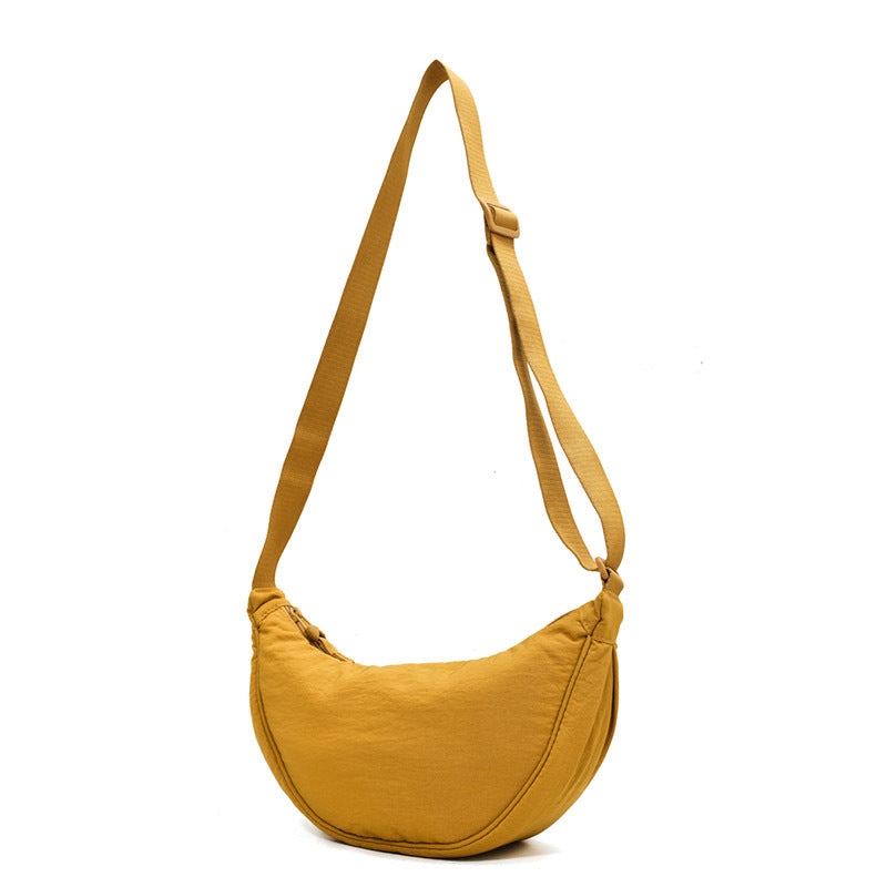 Halbmond-Crossbody-Tasche