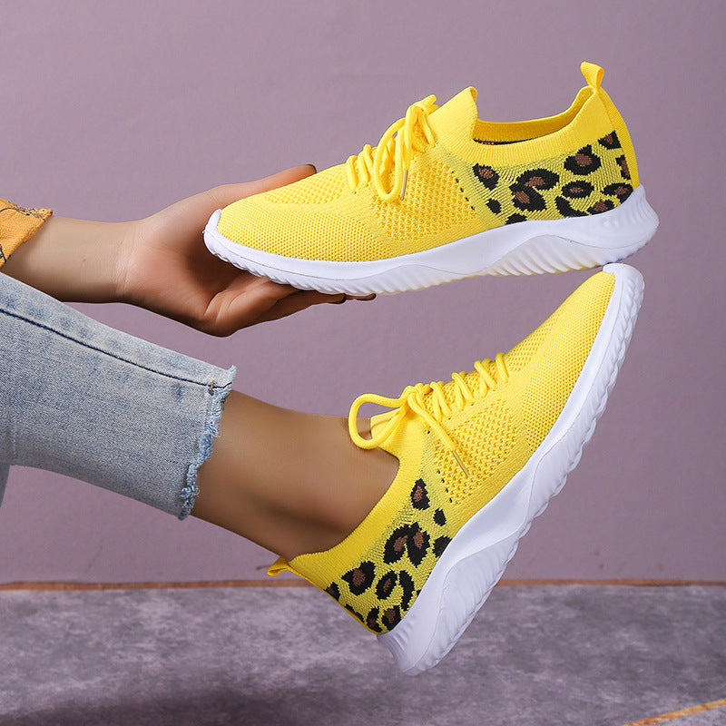 WW | Atmungsaktive, Schnür-Laufschuhe Pantherdruck