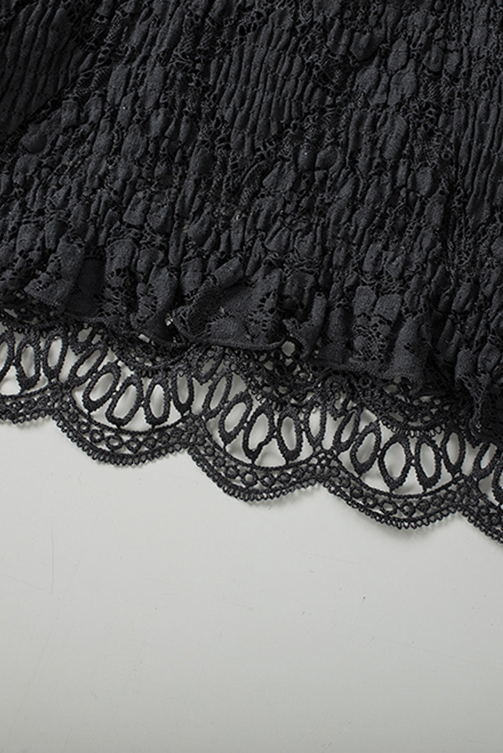 WW | V-Ausschnitt Spitze Cropped Cami