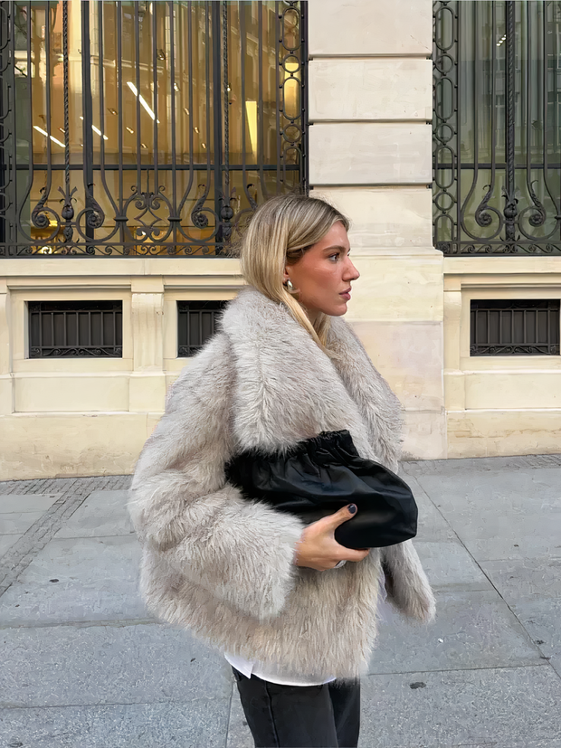 WW - Stilvolle Und Behagliche Winterjacke