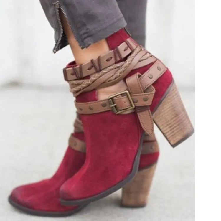 WW | Schicke Stiefeletten mit Geflochtenem Riemchen
