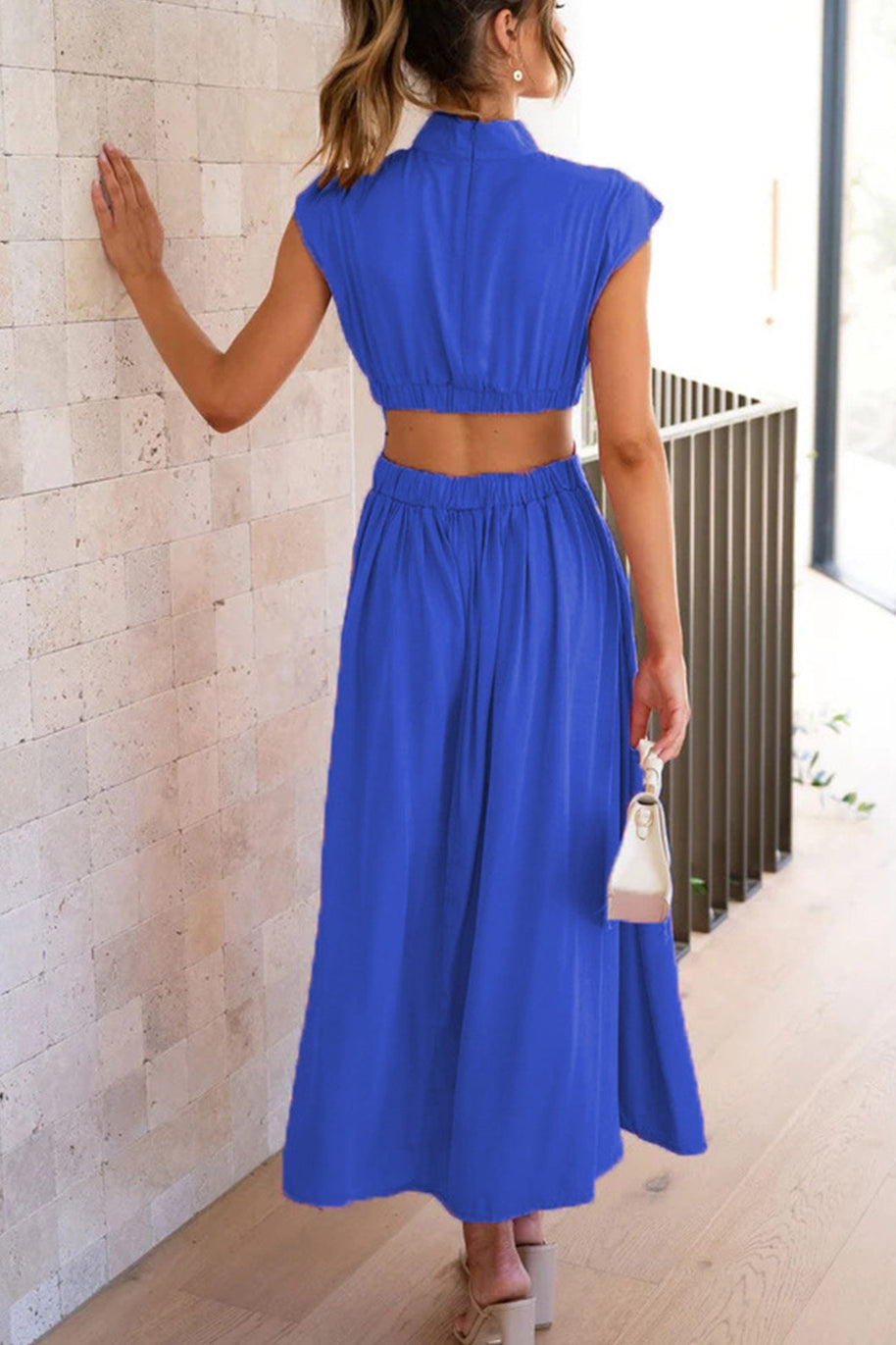 WW | Mock Neck Cutout Midi Kleid