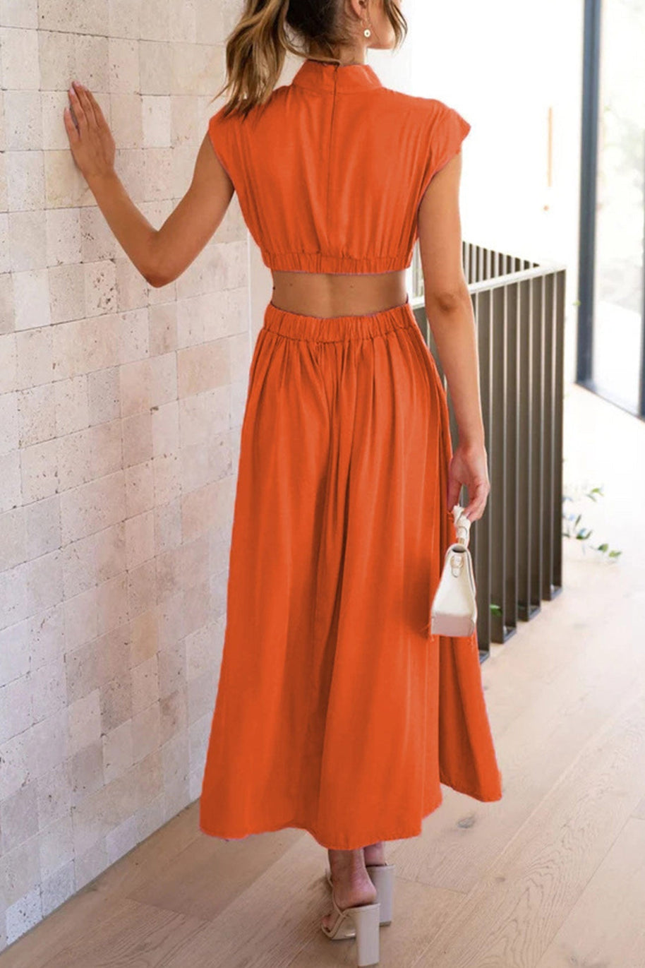 WW | Mock Neck Cutout Midi Kleid