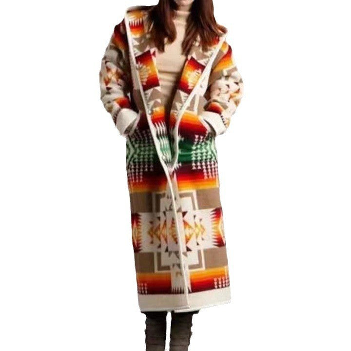 Damen Lange Strickjacke im bunten Ethno-Design und modernem Schnitt WW
