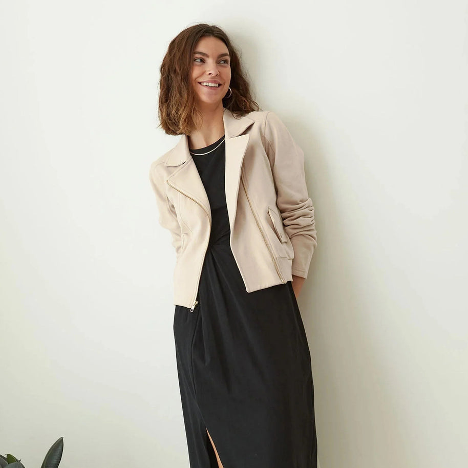 Damen Bikerjacke aus edlem Kunstleder mit modernem Schnitt und feiner Textur WW