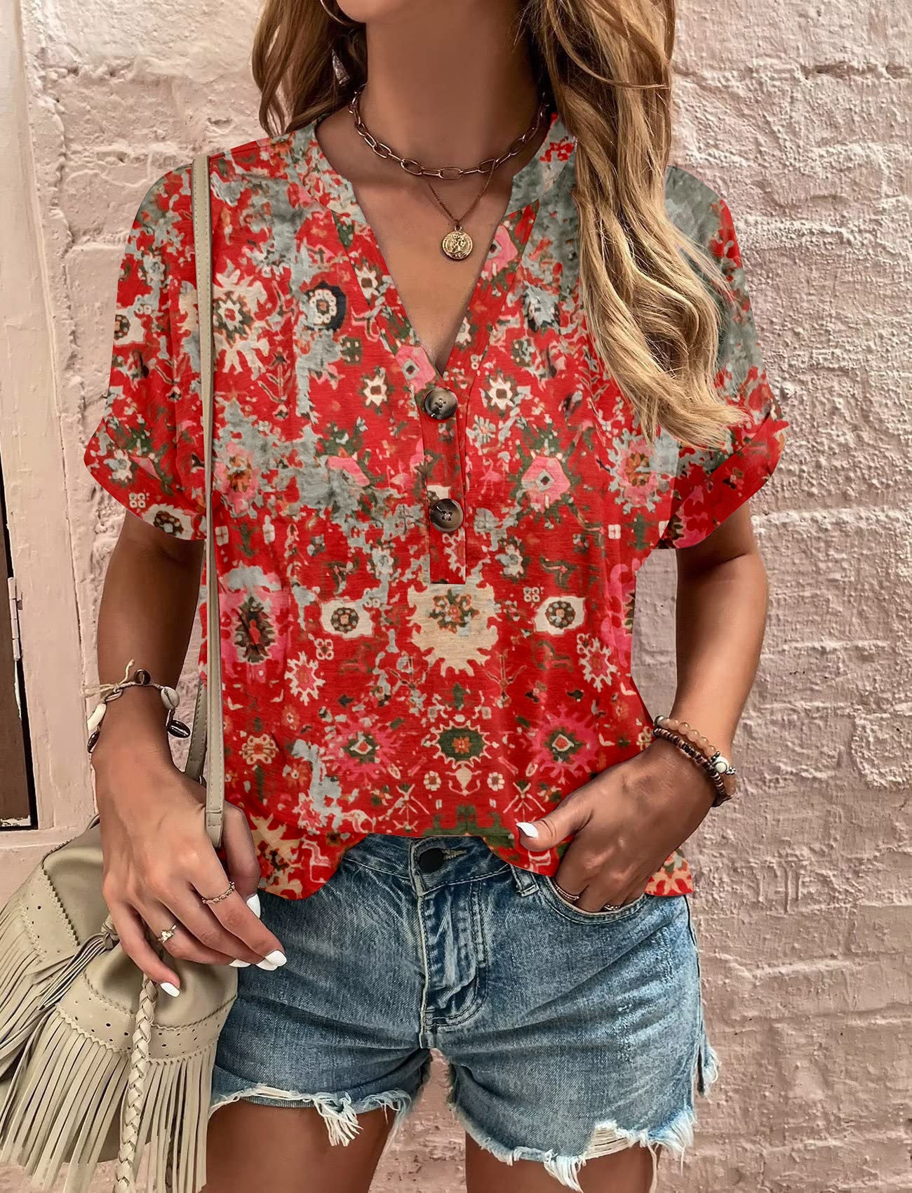 Damen lässiges kurzärmliges Blusenshirt mit verspieltem Paisleymuster und modernen Knopfdetails WW
