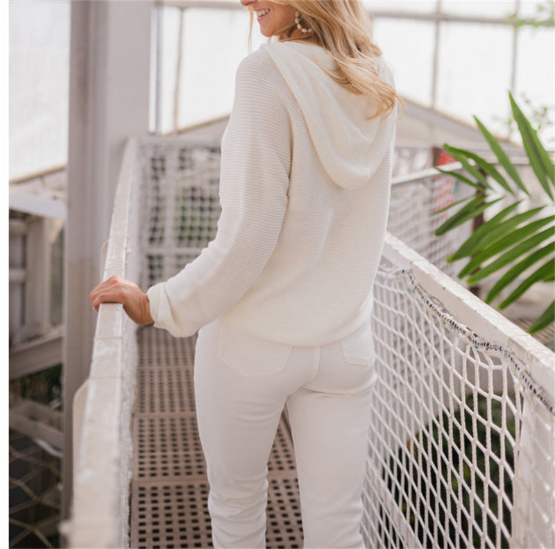 Damen cropped Kapuzenpullover mit strukturiertem Stoff und dekorativen Knöpfen WW