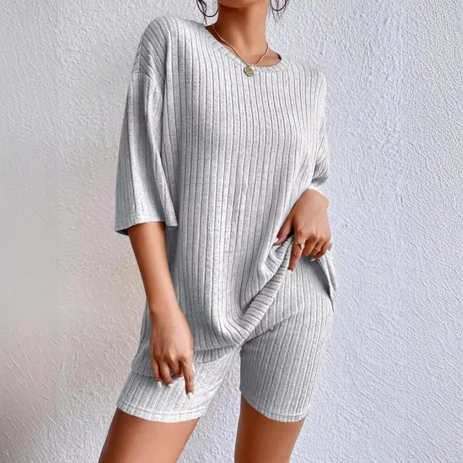 Damen komfortables Kurzarm Set mit Rippstrick und relaxed Schnitt WW