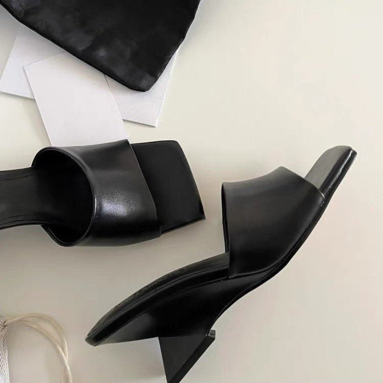 Damen Offene Mules mit elegantem Metallic-Obermaterial und komfortablem Blockabsatz W&W