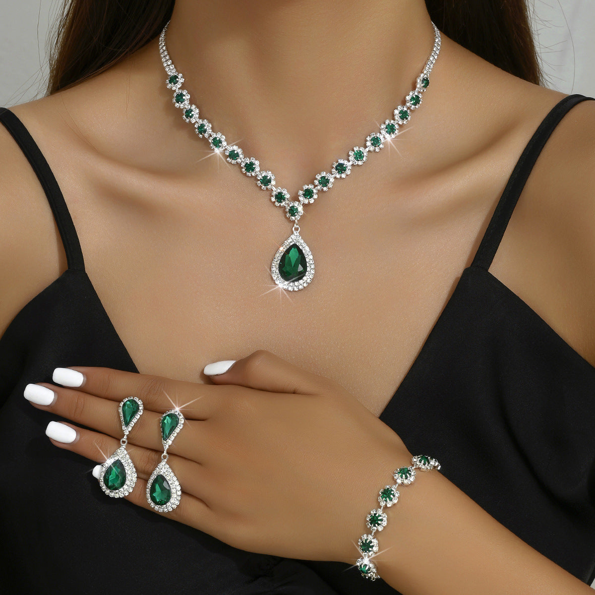 WW - Galvanisiertes Strass-Schmuckset