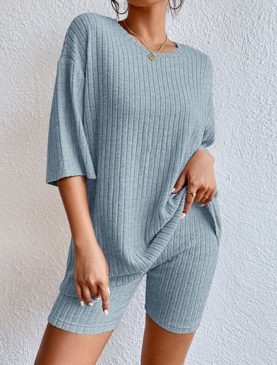 Damen komfortables Kurzarm Set mit Rippstrick und relaxed Schnitt WW