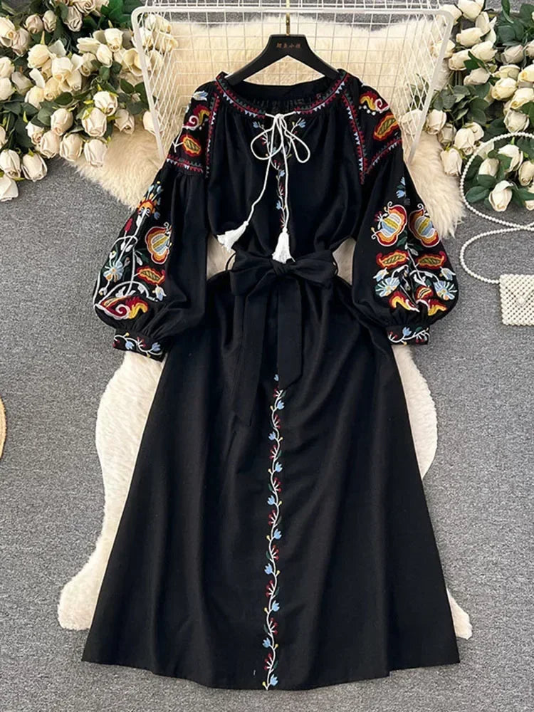 WW | Bestickte Maxikleid aus Leinen mit Laternenärmeln Virjelyn