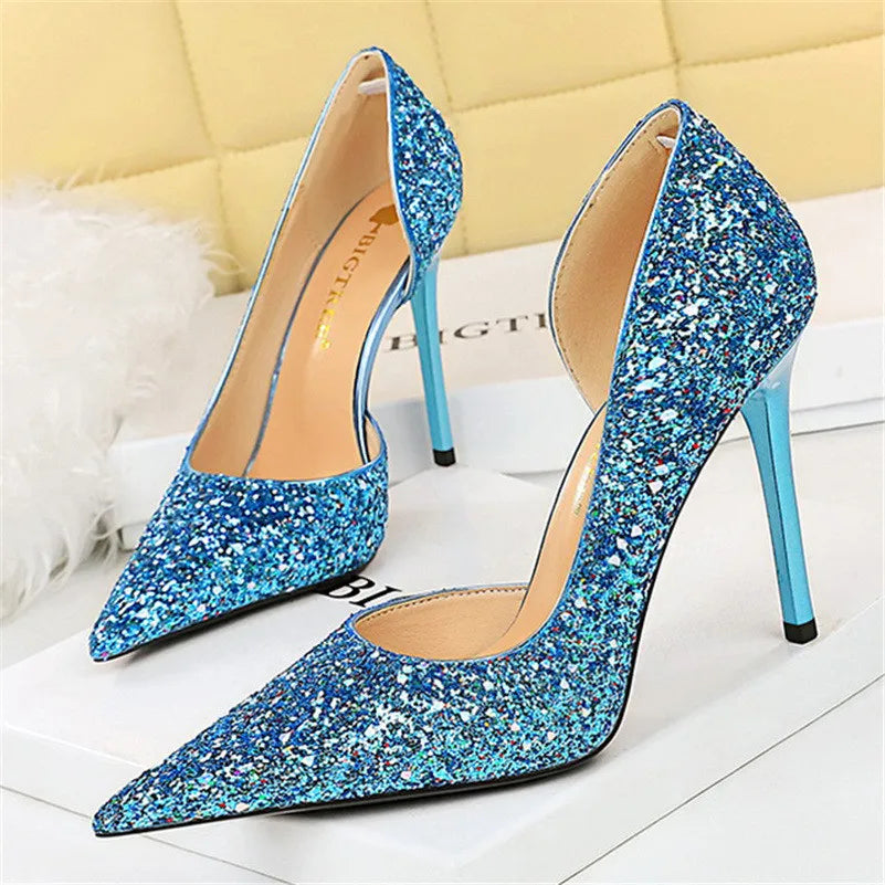 WW | Glitzernder, Spitzer Stiletto Absatz