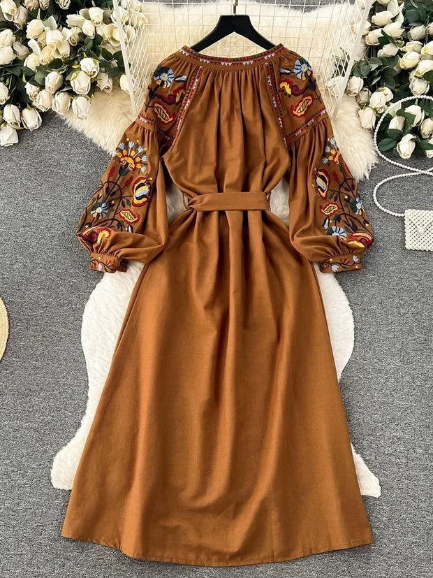WW | Bestickte Maxikleid aus Leinen mit Laternenärmeln Virjelyn