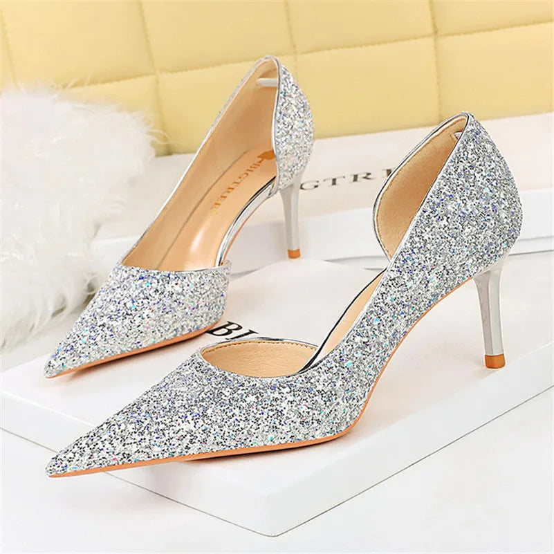 WW | Glitzernder, Spitzer Stiletto Absatz