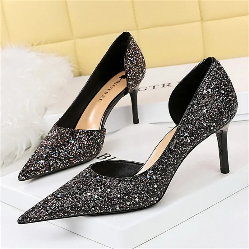 WW | Glitzernder, Spitzer Stiletto Absatz