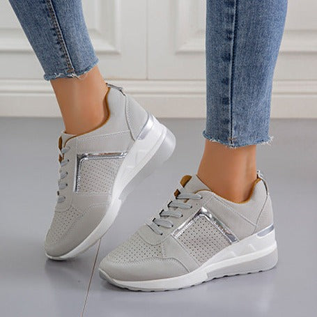 W&W - Blaue Frau Turnschuhe