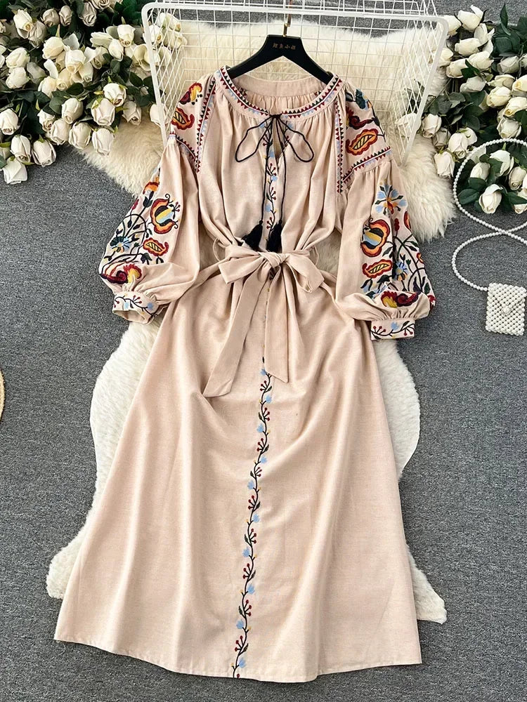 WW | Bestickte Maxikleid aus Leinen mit Laternenärmeln Virjelyn