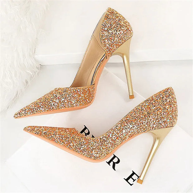 WW | Glitzernder, Spitzer Stiletto Absatz