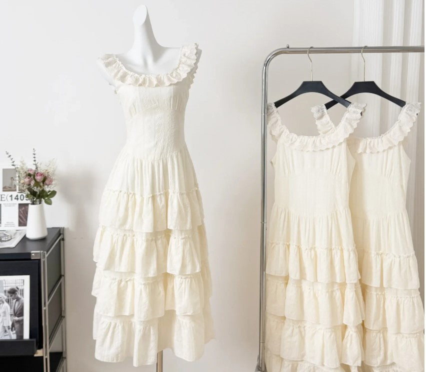WW | Elegantes Ärmelloses Rüschentorte Kleid
