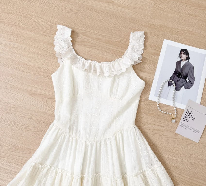 WW | Elegantes Ärmelloses Rüschentorte Kleid