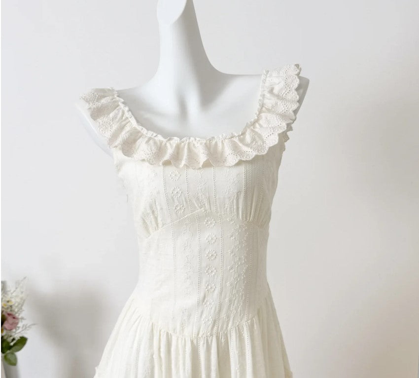 WW | Elegantes Ärmelloses Rüschentorte Kleid