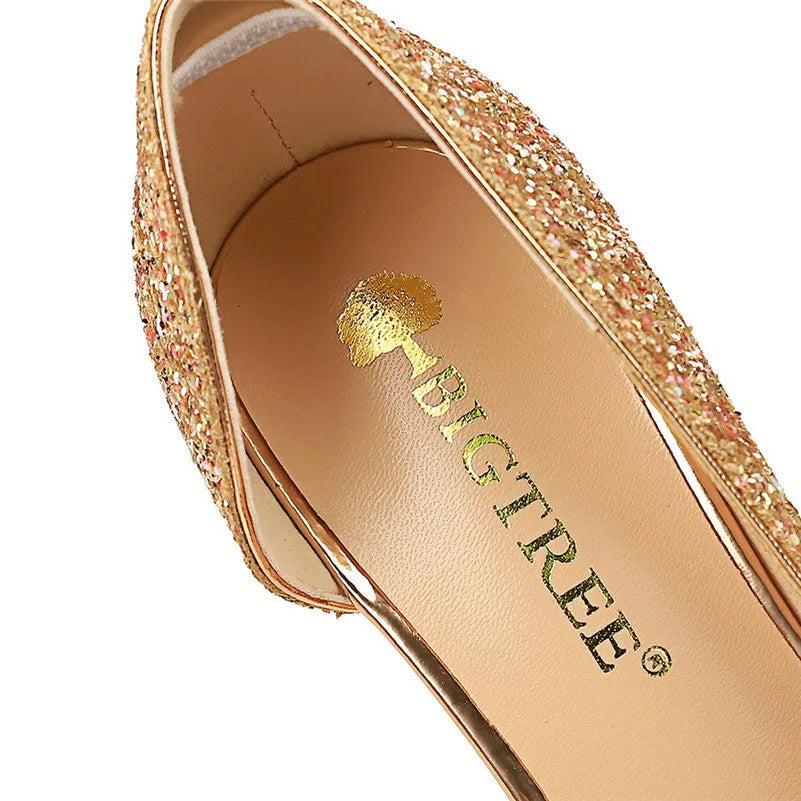 WW | Glitzernder, Spitzer Stiletto Absatz