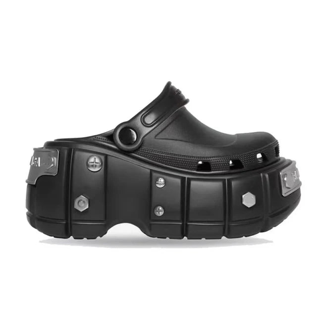 WW - Punk-Nieten-Plattformschlappen