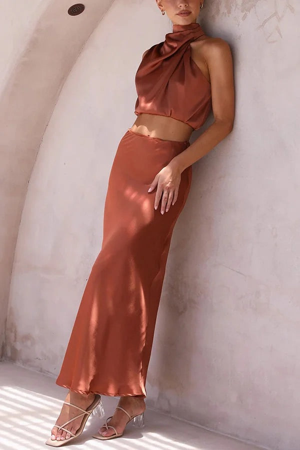 WW | Solch Eine Stimmung Hochgeschlossene Satin Drapiert Maxirock Set