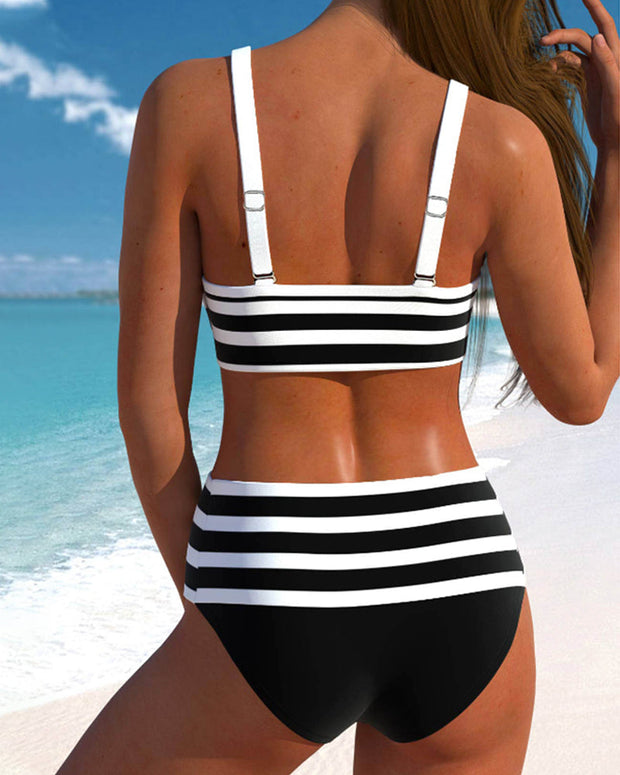 WW | Elegante Farbenfrohe Sommerbikini
