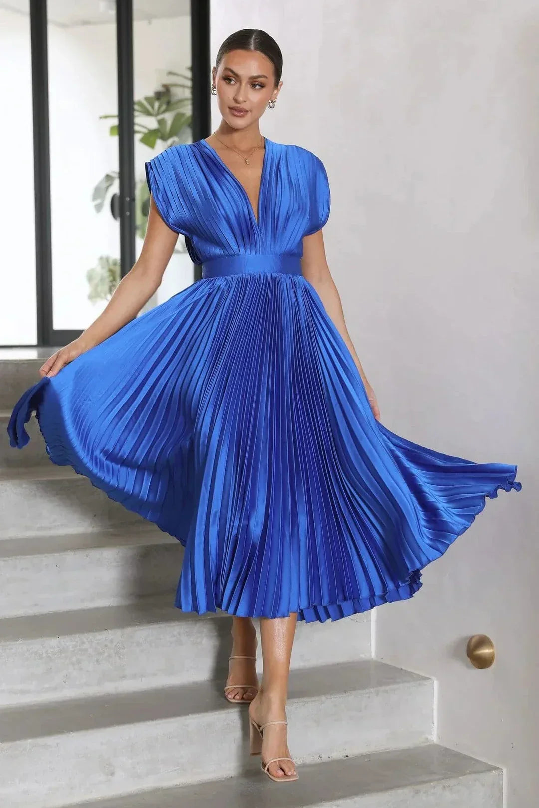 WW | Faltendes Plunge Midi Kleid