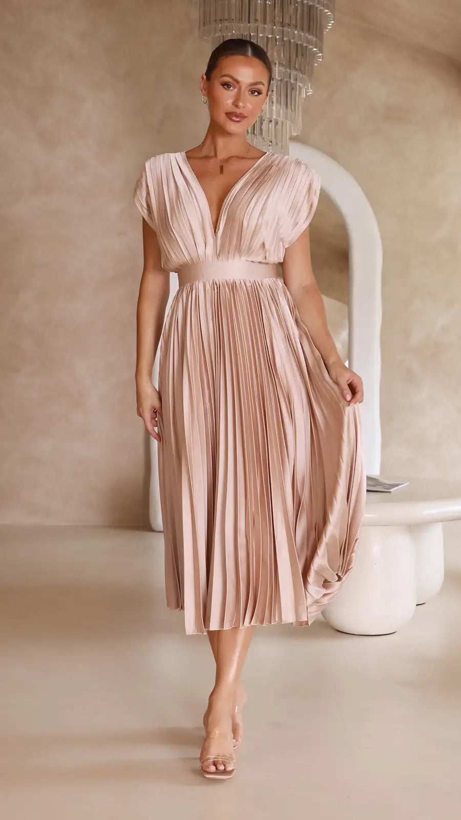 WW | Faltendes Plunge Midi Kleid