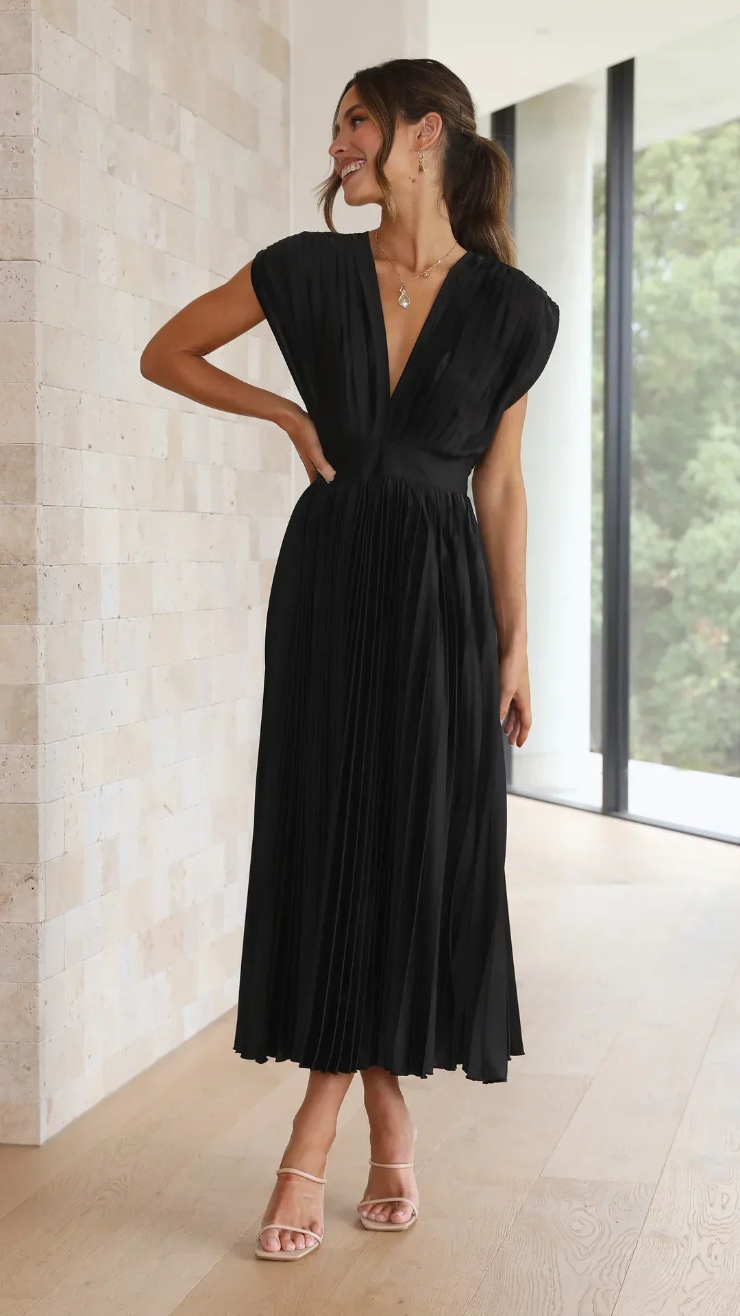 WW | Faltendes Plunge Midi Kleid