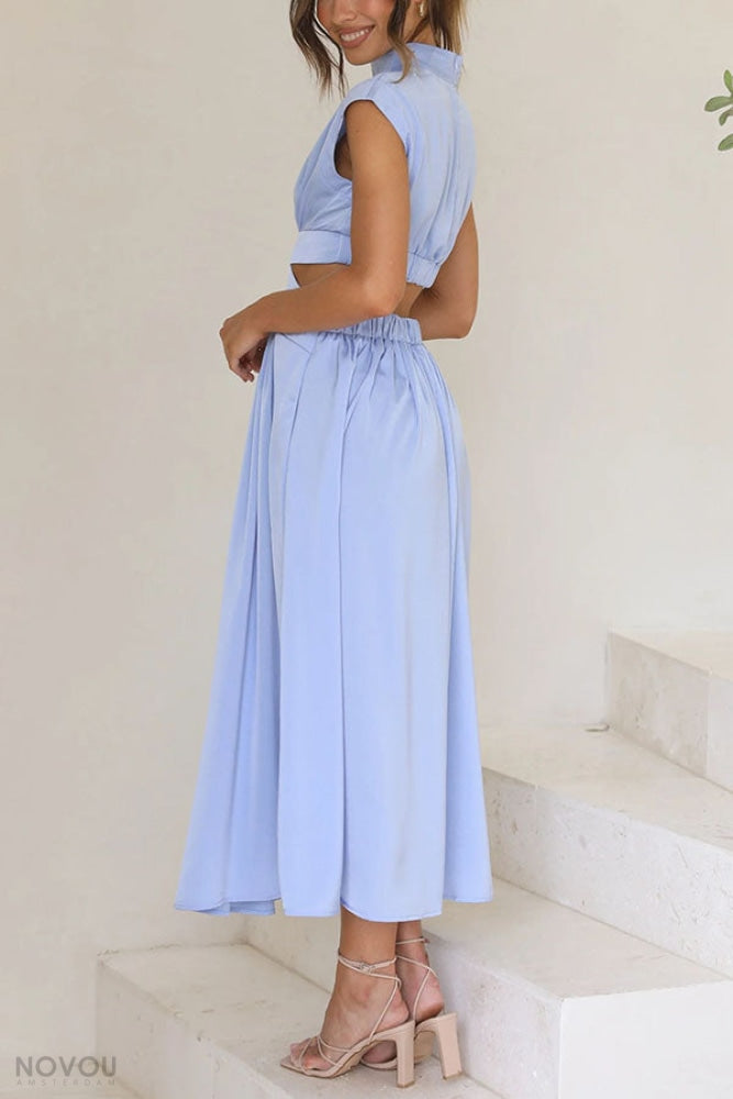 Midikleid mit Ausschnitt