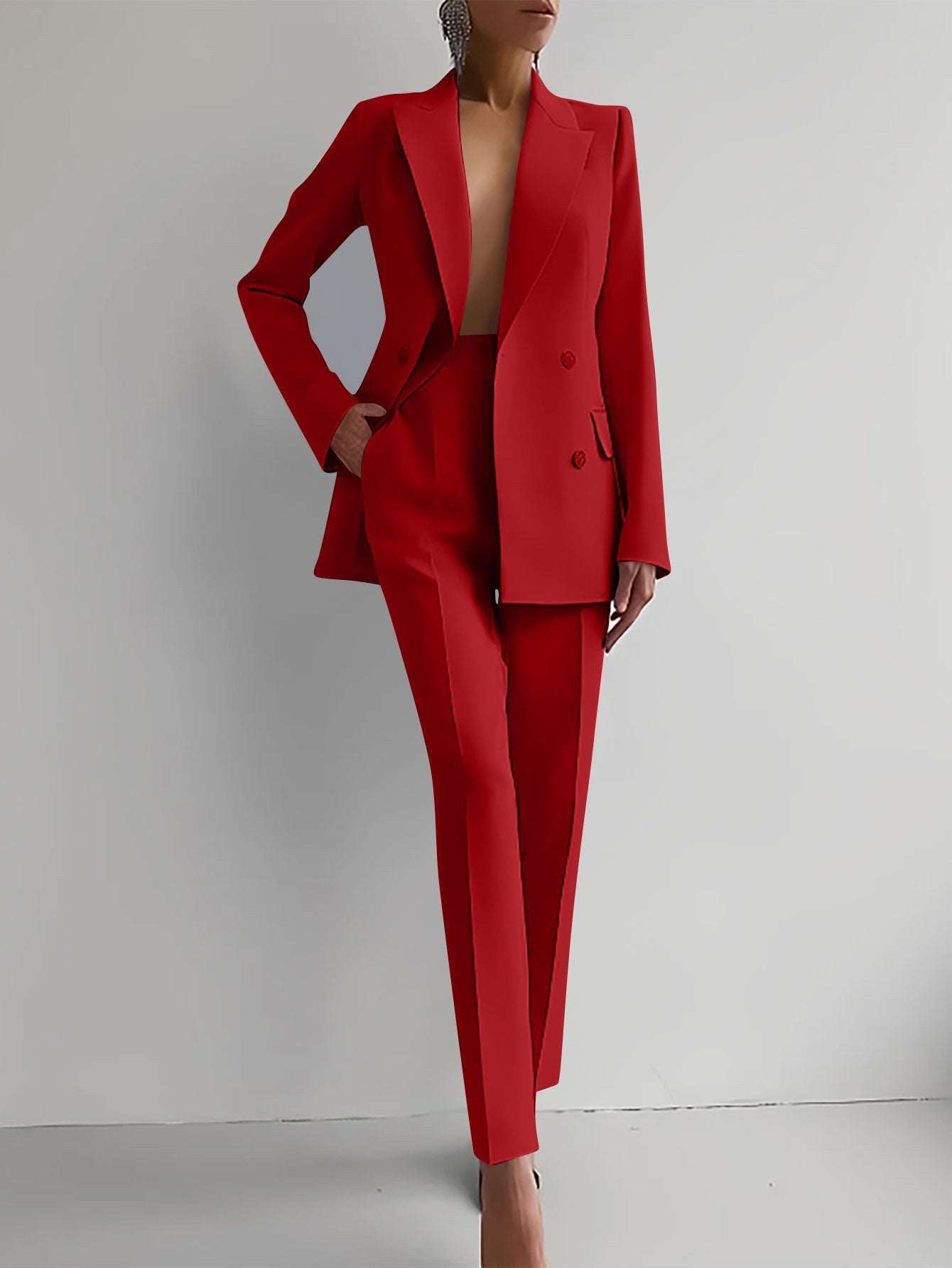 WW | Stilvolles Satz Bestehend Aus Edlem Blazer Und Eleganter Hose