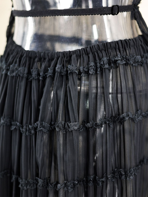 WW | Rückenfreies Schnür-Top-Set und zweiteiligem Chiffon-gefaltetem langen Rock mit Ohrringen